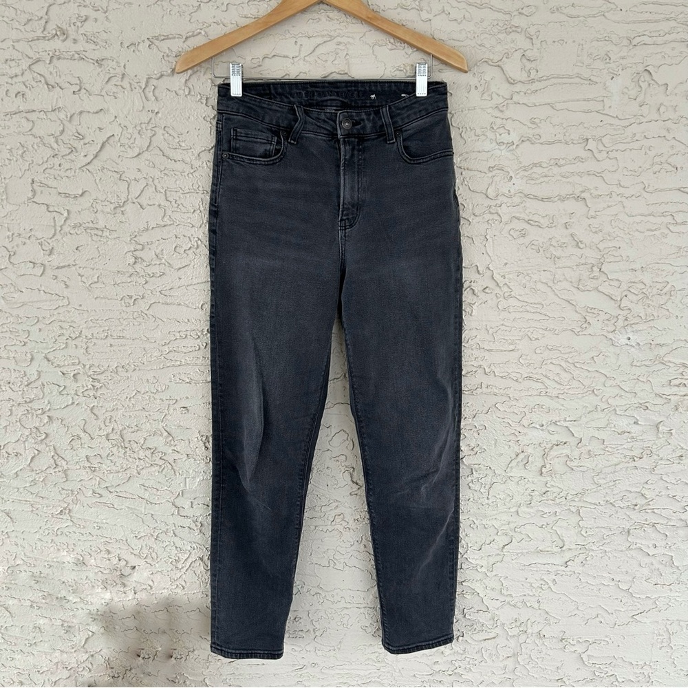 Black American Eagle High Rise Mom Jeans